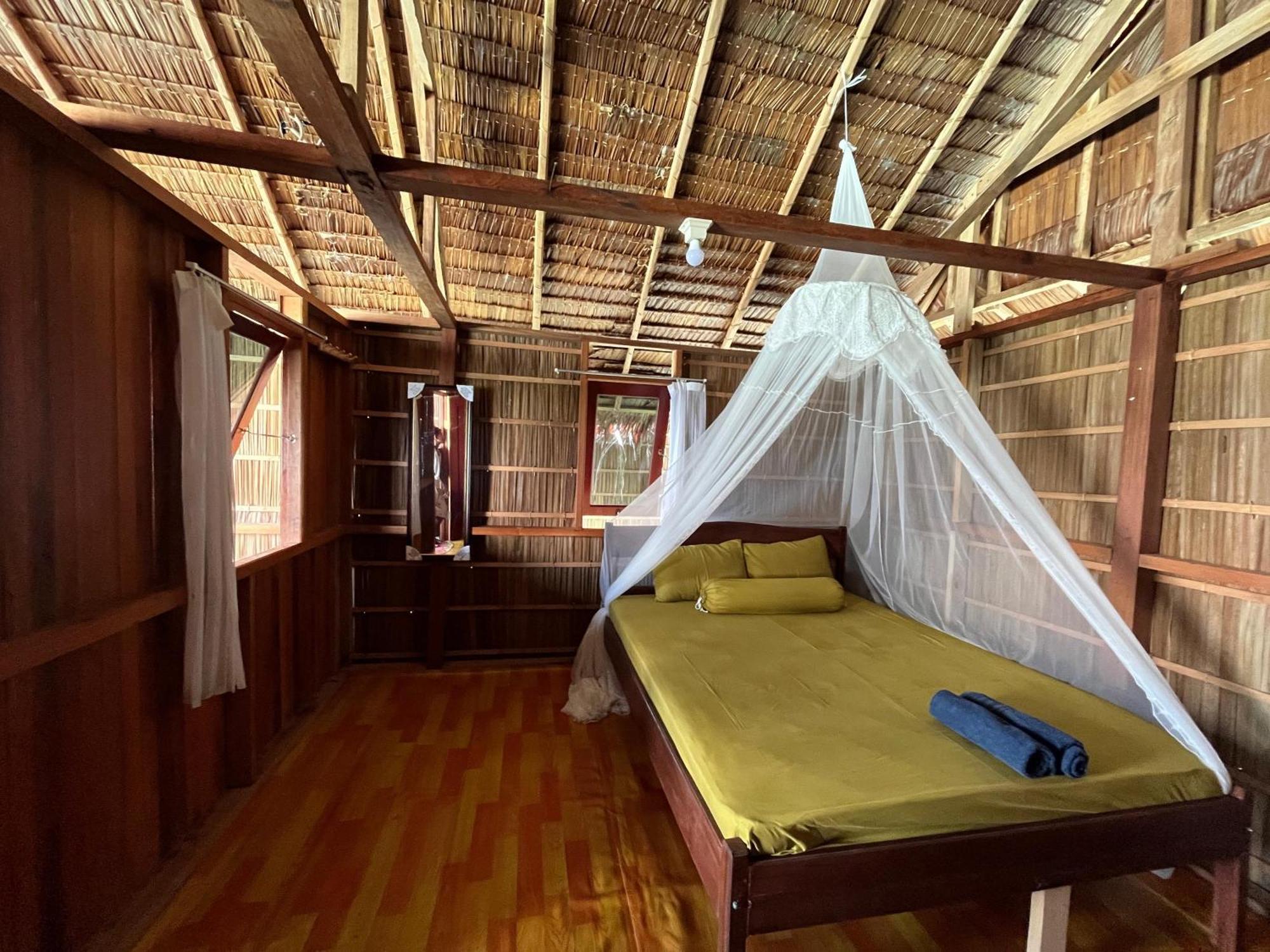 Junior Homestay Kri ภายนอก รูปภาพ